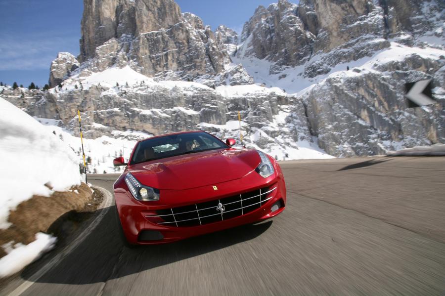  Ferrari FF 2011 года  (фото 72 из 195)